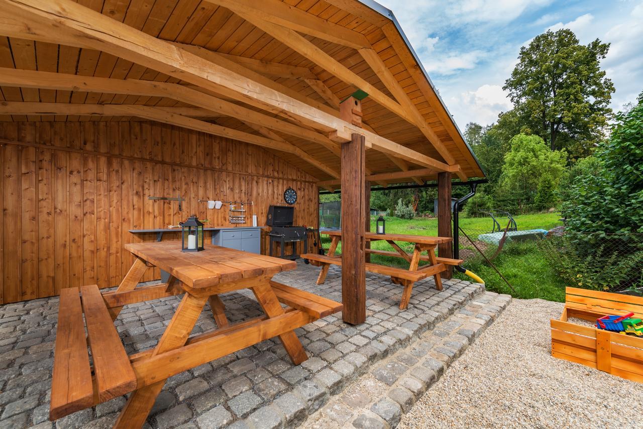 Penzion, Restaurant Gloria Chrastava Buitenkant foto